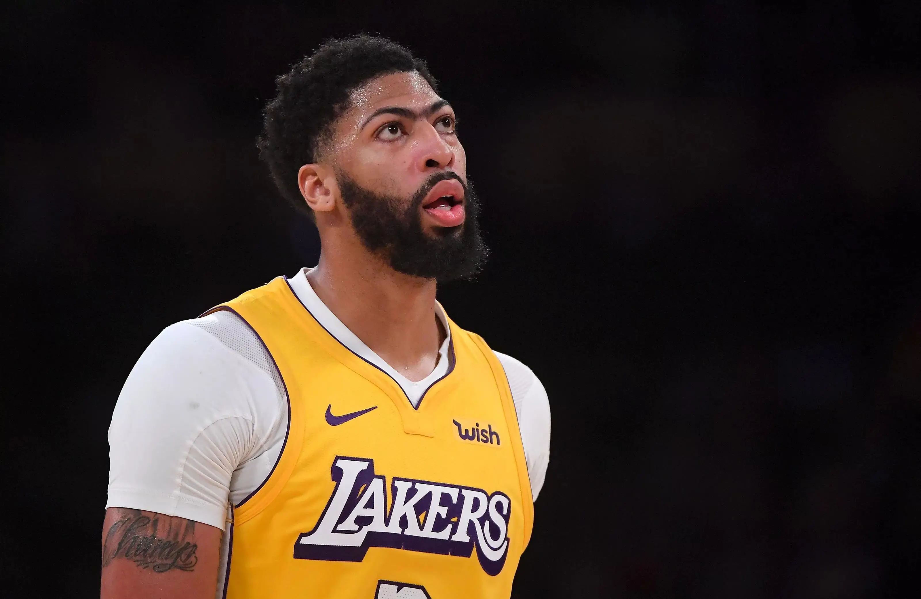 爱游戏官方网站关于浓眉哥在美国队比赛中赛况扑朔迷离，战术调整引发热议！的信息