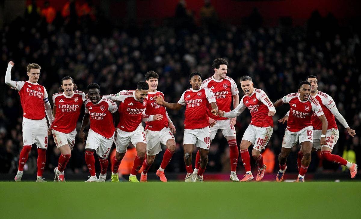 爱游戏官方网站关于阿斯顿维拉止住颓势备战足总杯纽卡斯尔远射贴柱备战欧冠之后，阿森纳围绕NBA总决赛主帅复盘的信息